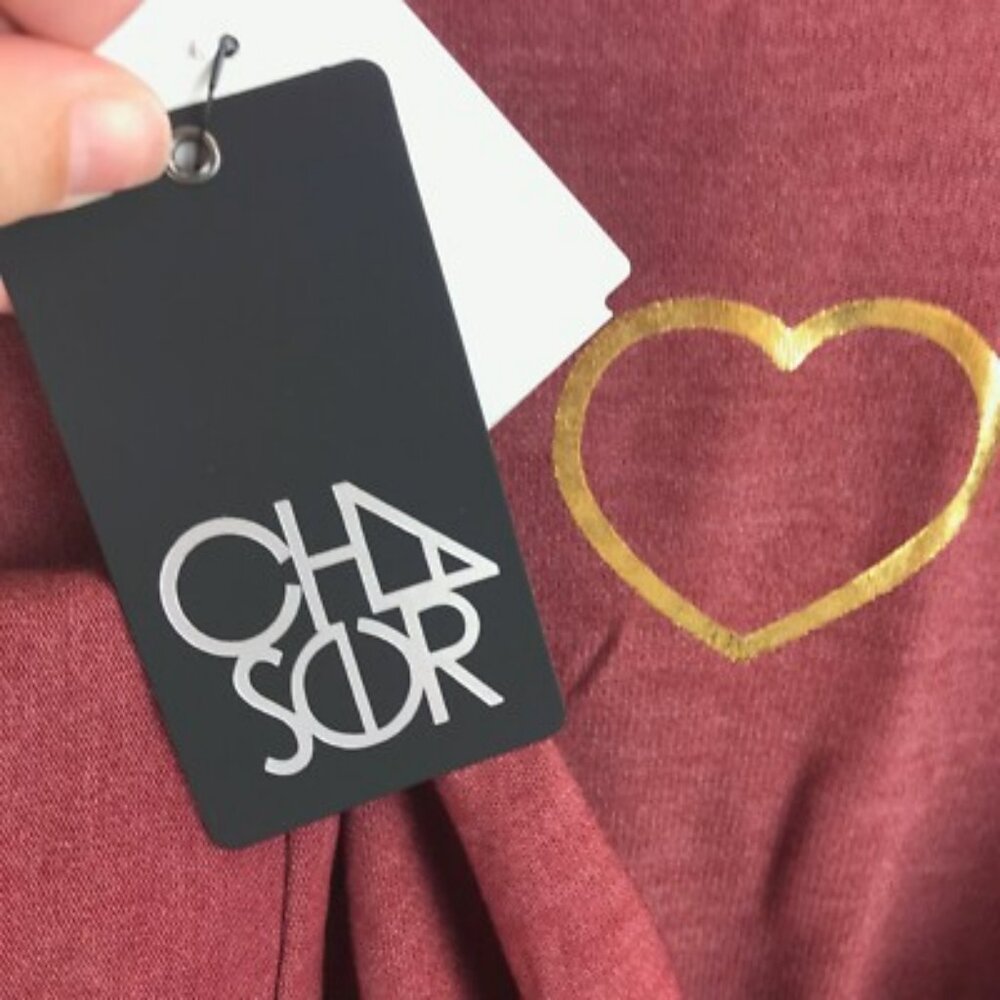 Chaser long sleeve burgundy top with gold heart plus size 3X NWT